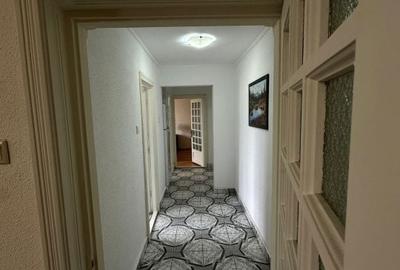 Apartament cu 3 camere în Calea București - 9
