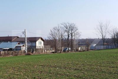 Teren de 12223 mp, în Central