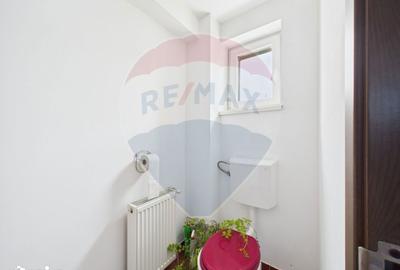 Spațiu comercial, de 85 mp, în Central - 18