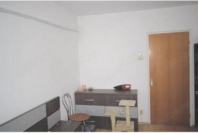 Apartament cu 2 camere decomandat în Titan - 1