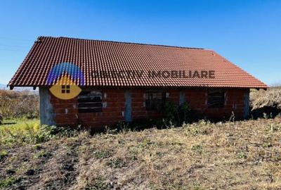 CASA la rosu comuna STEFAN CEL MARE - 3