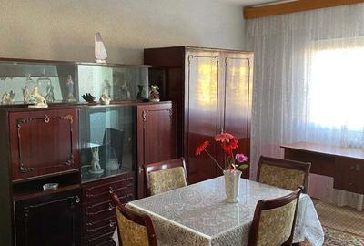 Apartament cu 2 camere decomandat în Cugir