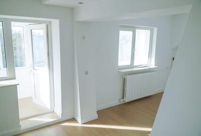 Vând duplex etajul 4 și 5 zona Trocadero - 18