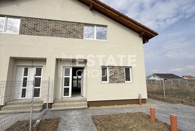 Duplex cu 4 camere cu Canalizare în Moșnița Nouă - 2