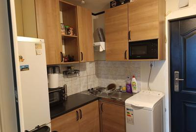 Garsonieră decomandată în UTA - 3