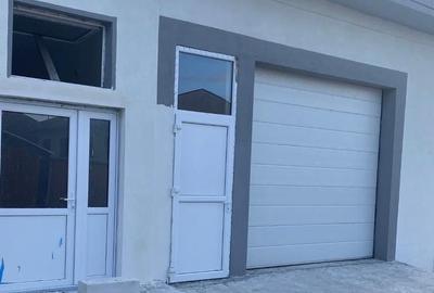 Spațiu comercial, de 100 mp, în Central - 3