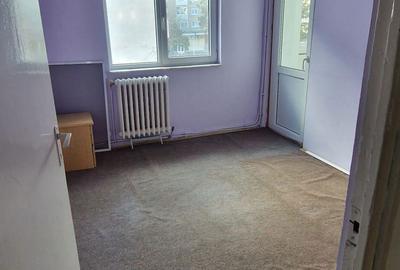Apartament 4 camere, zona Astoria, etaj 2 - 3