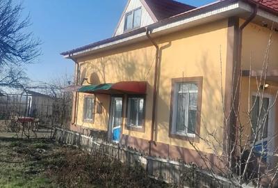 Vanzare casa si teren - 3