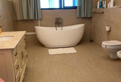 Apartament cu priveliste spectaculoasa catre lac, complet mobilat si utilat!!! - 7