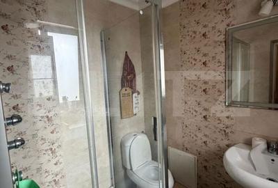 Casă cu 6 camere cu Teren 750 Mp în Central