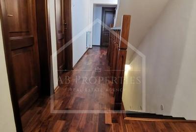 Vilă nouă deosebită | Mihalache - Banu Manta | 9 camere | Jacuzii | TOP - 11