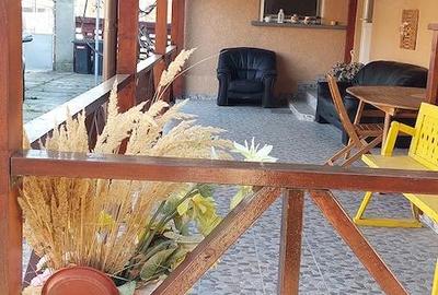 Casă cu 4 camere cu Teren 1800 Mp în Bethausen - 2
