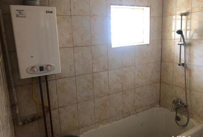 Casă cu 4 camere cu Teren 200 Mp în Central - 8