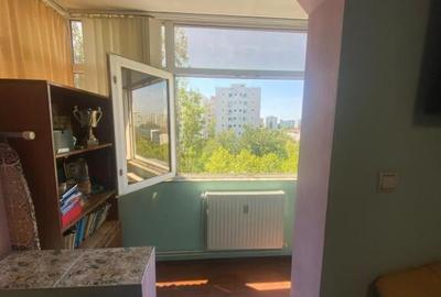 Bdul.1 Decembrie 1918.Apartament 3 camere. - 5