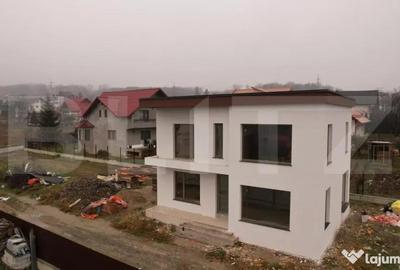Casă cu 3 camere cu Teren 300 Mp în Burdujeni - 3