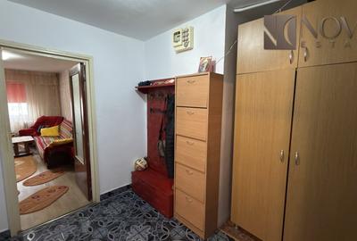 Apartament 3 Camere 2 bai bloc 1980 zona 1 Decembrie 1918 - 8