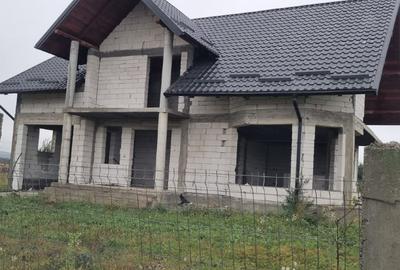 Casă spațioasă cu grădină generoasă de 12 ari – ideală pentru familie! - 4