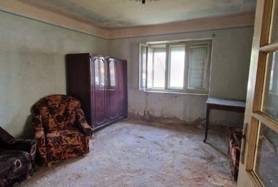 Casă cu 4 camere în Central - 8