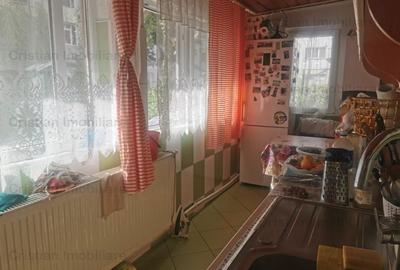 Garsonieră decomandată în Calarași 4 - 5