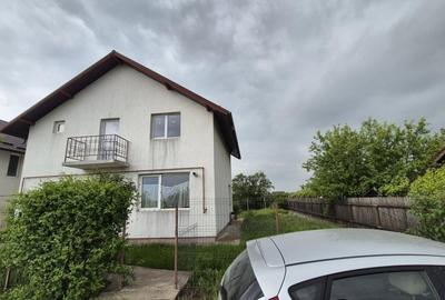 Casă individuală cu 5 camere cu Teren 400 Mp în Sud-Vest - 1