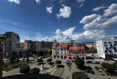 Disponibilitate 1Februarie Apartament de inchiriat, 4 cam, C - 5