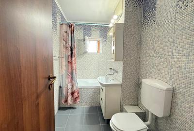 Apartament cu 3 camere decomandat, mobilat în 9 Mai - 9