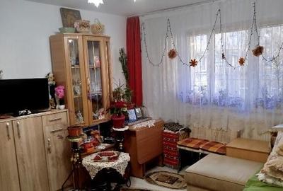 Apartament cu 2 camere, decomandat - zona Noua - 3
