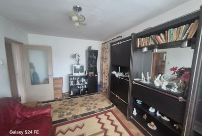 Apartament cu 3 camere semidecomandat în Dărmănești - 8