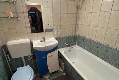 Apartament cu 3 camere semidecomandat, mobilat în Giurgiului