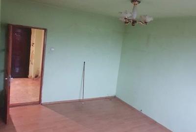 Apartament cu 3 camere decomandat în Central - 2