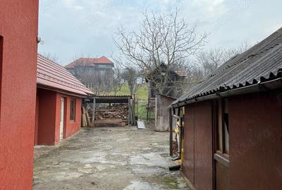 Casă cu 5 camere în Sărmașu - 6