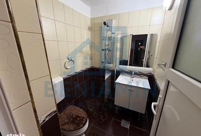 Apartament cu 3 camere decomandat în Florilor - 3