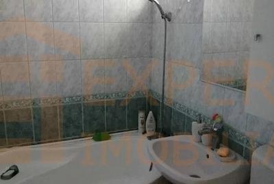 Apartament 4 camere - zona Far Constanta Apartament 4 camere - zona Far Constanta - 9