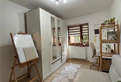 Apartament cu 3 camere în Central - 1