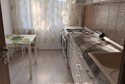 Apartament cu 2 camere decomandat în 1 Decembrie 1918