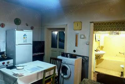 Vand casa in Reghin, singur in curte - 1