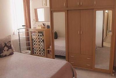 Apartament cu 3 camere, decomandat, etaj 9/10, zona Podu Ros - 3