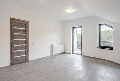 Zona Linistita Structura Generoasa - 35