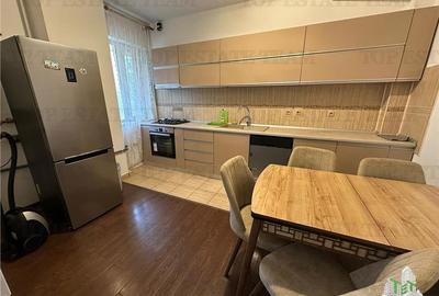 Apartament 3 camere de vanzare in zona  Doi Cocosi - 6