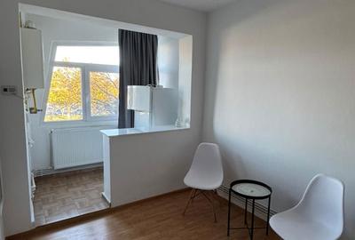 Garsonieră decomandată în Central - 1