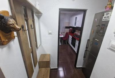 Proprietar -> inchiriez Apartament decomandat cu 2 camere spa?ios vzv de Satul de Vacanta - 4
