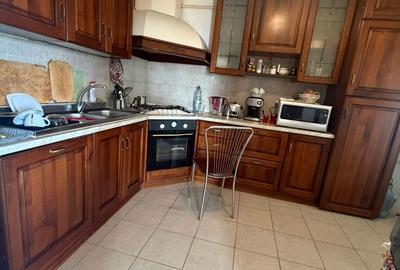 Apartament cu 2 camere decomandat în 9 Mai - 7