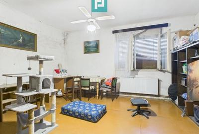 Casă cu 8 camere de renovat în Pârneava - 4