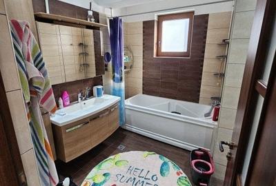 Duplex cu 4 camere cu Canalizare în Păcii - 17