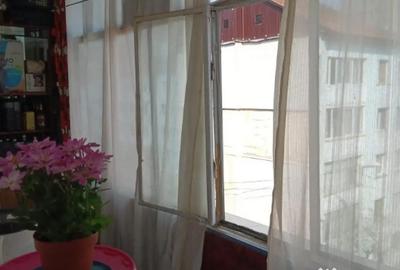 Apartament cu 3 camere decomandat în Exterior Vest - 8