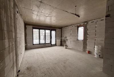 Casă cu 3 camere cu Teren 255 Mp în Cantemir - 1