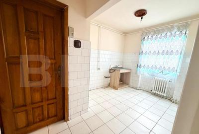 Apartament 2 camere, 53 mp, zona Cetate - 2
