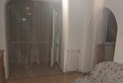 Inchiriez apartament cu 3 camere - 2