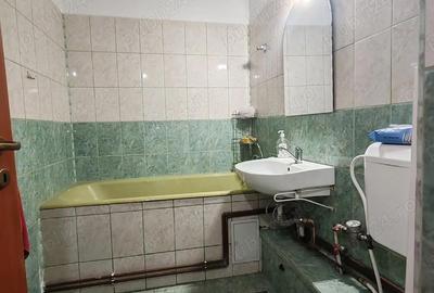 Apartament cu 3 camere decomandat în Găvana - 2