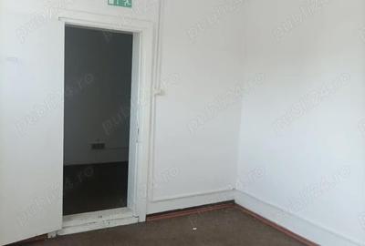 Spațiu comercial, de 130 mp, în Central - 5